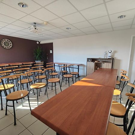 Cit'Hotel Restaurant Du Bowling De Millau Exterior foto