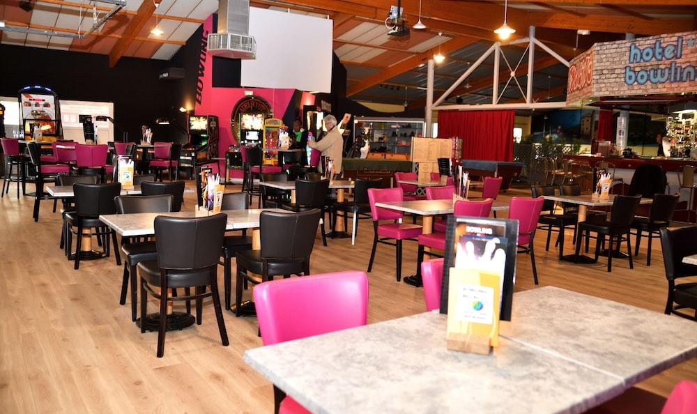 Cit'Hotel Restaurant Du Bowling De Millau Exterior foto